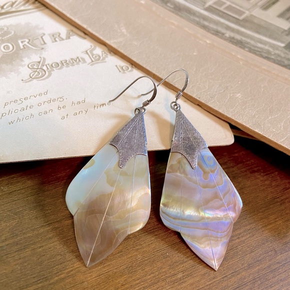SOLD-Vintage Stylized Fan Leaf shaped Abalone Shell & Sterling Drop Earrings - Picture 15 of 15
